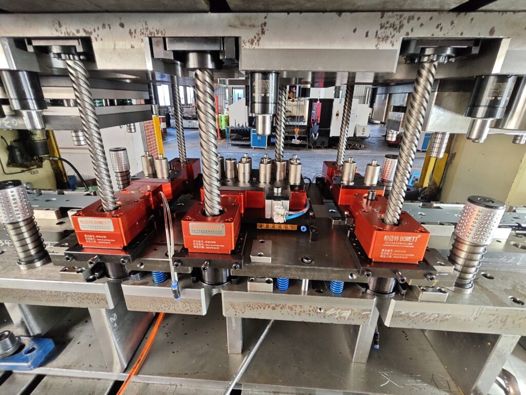 Bomett threading units