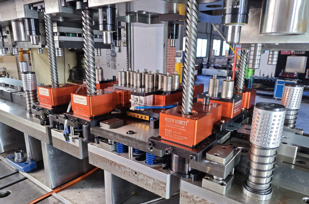 bomett threading units